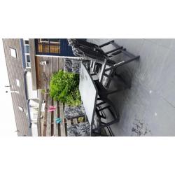Antraciet tuinset (tafel, 5 stoelen + kussens )