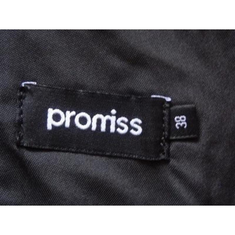Mooie zwarte rok van Promiss, maat 38.
