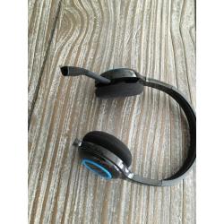 Logitech H600 wireless headset