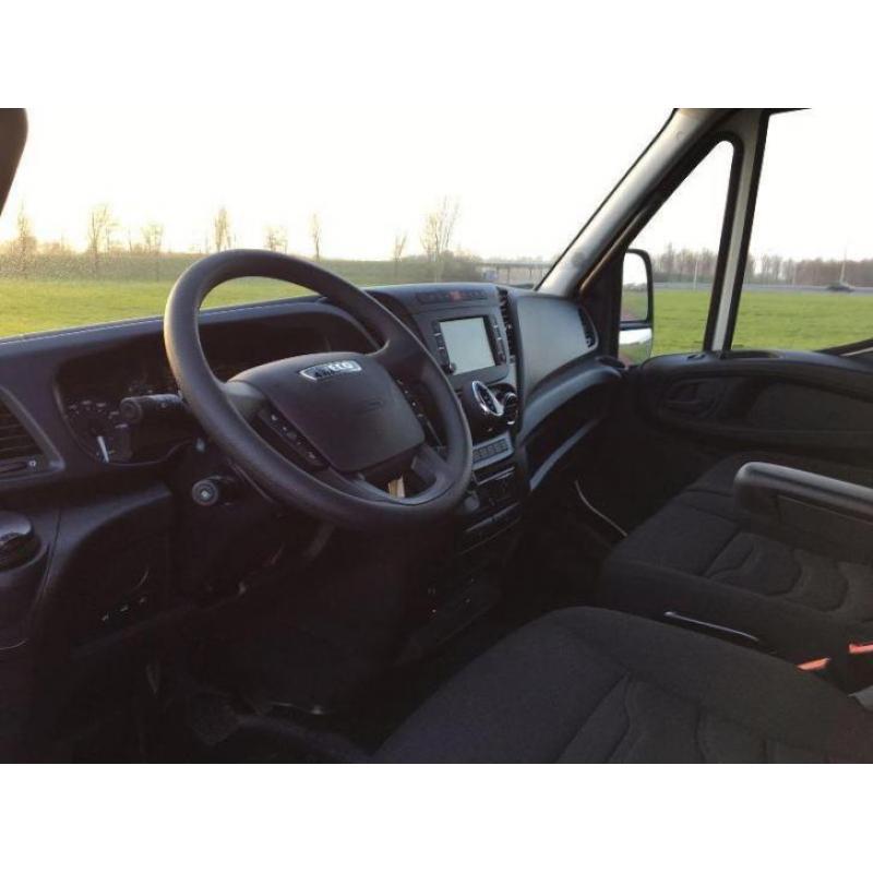 IVECO DAILY 35S17 met 8-traps automaat en luchtvering