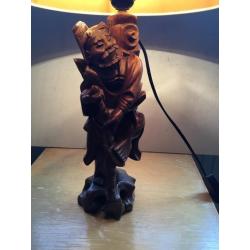 Prachtige schemerlamp met chinees houtsnijwerk