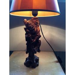 Prachtige schemerlamp met chinees houtsnijwerk