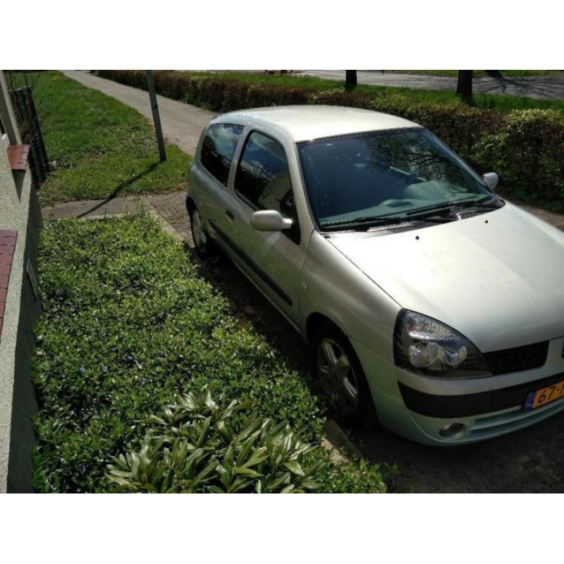 Renault Clio 1.4 16V RT 3DR 2003 Grijs BILLABONG