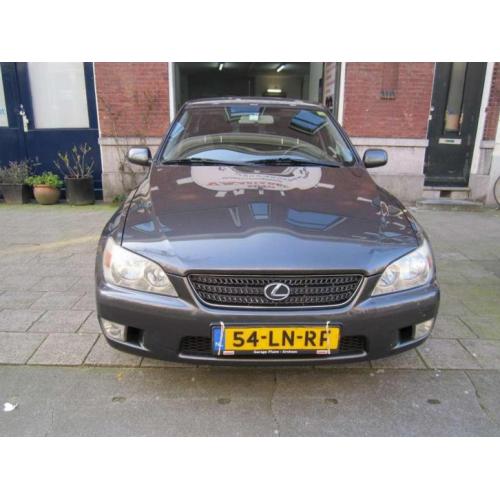 Lexus IS 200 Airco,top auto