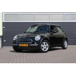 Mini Mini 1.6 One Cooper Pepper Airco Cruise zwart