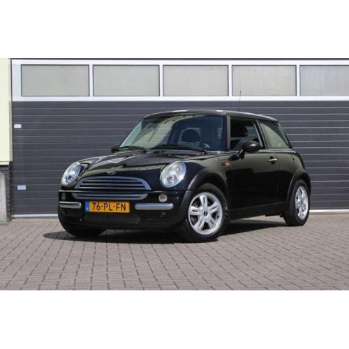 Mini Mini 1.6 One Cooper Pepper Airco Cruise zwart