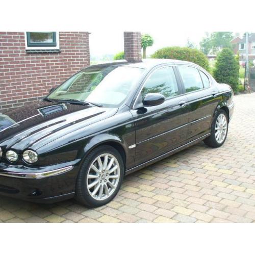Jaguar X-Type 2.5 V6 Executive AUT 4WD 2005 Zwart