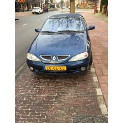 Renault Megane 1.6 cabrio loop of sloop