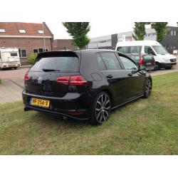 Volkswagen Golf 2.0 GTI 169KW 230PK DSG Performance zwart.