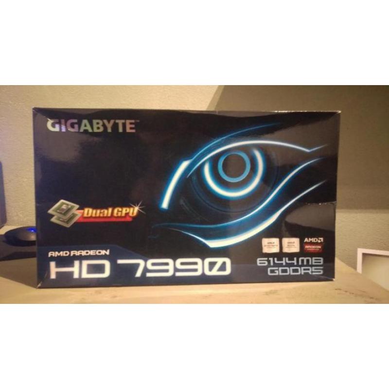 AMD RADEON HD7990 (2 jaar oud, werkt nog perfect!)
