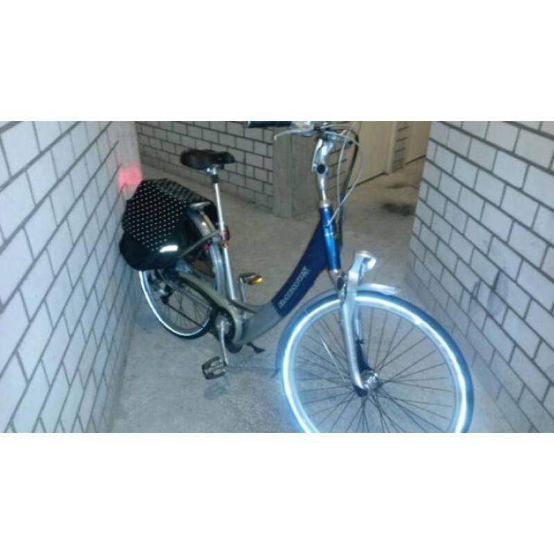 Te koop of te ruil brommer batavus padova easy