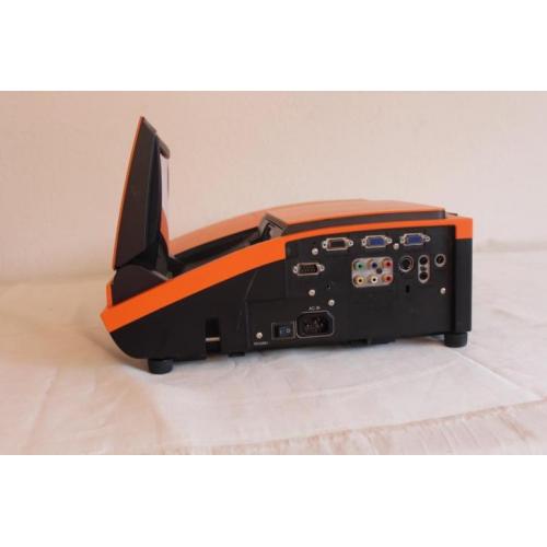 F060-Beamer Hitachi ED-111