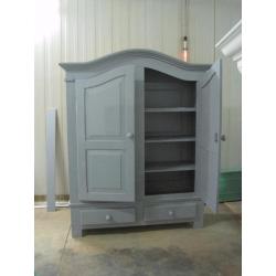 Mooie, opgeknapte brocante buffet, kamer, wand eiken kasten