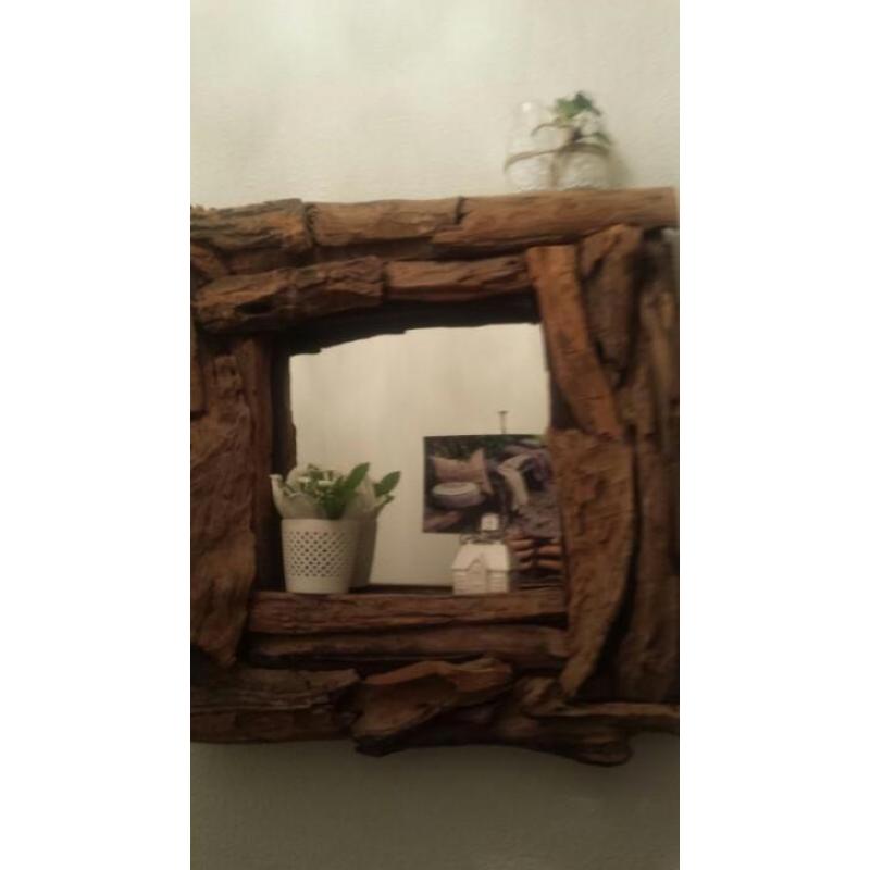 Prachtige houten spiegel