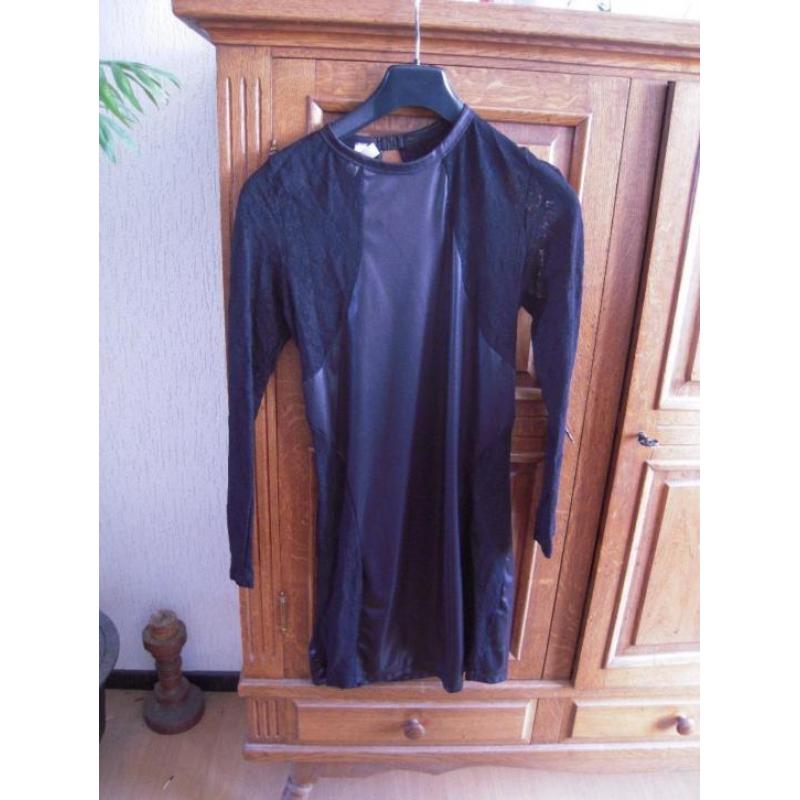 Jurkje met lange mouw en open rug XL zwart