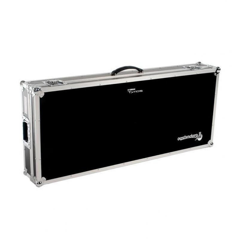 Yamaha Tyros 4 met case