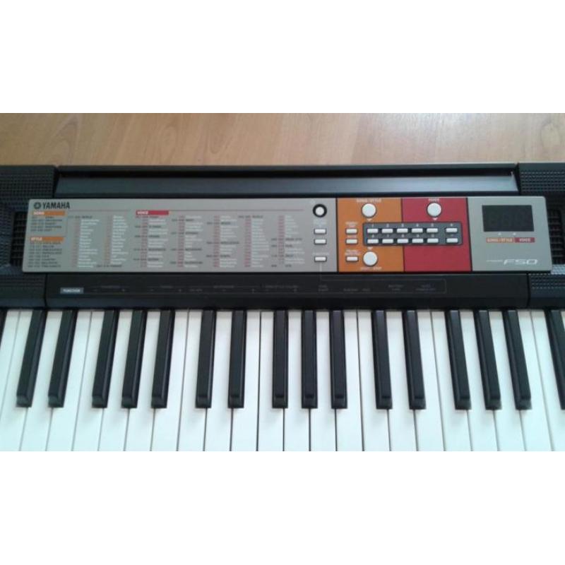 Yamaha PSR-F50 keyboard te koop!!!