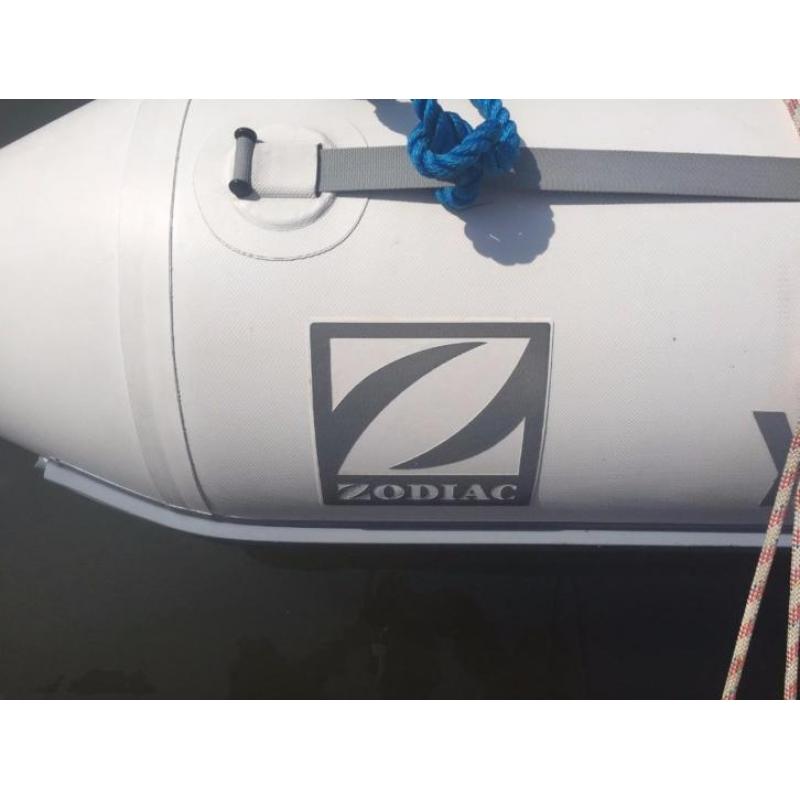 Zodiac Projet 420 RIB (jet aandrijving)