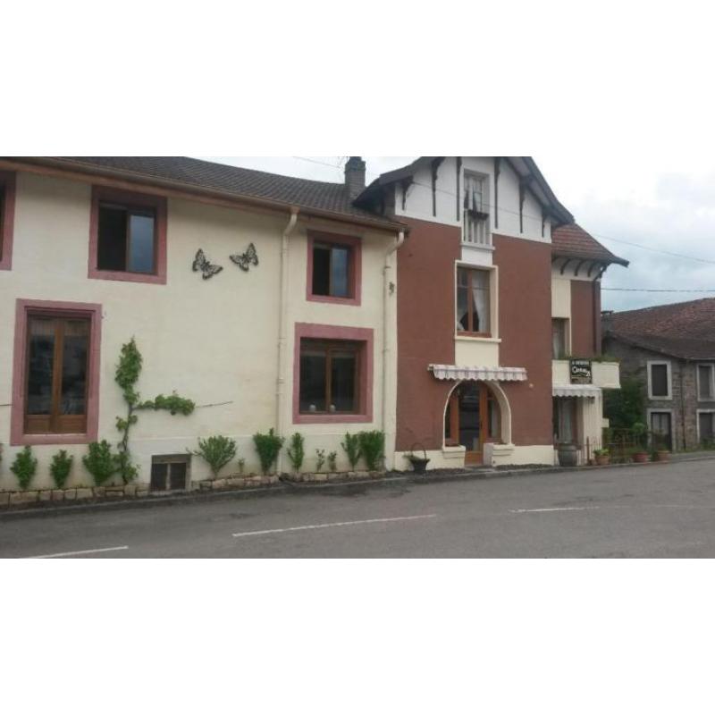 Te koop b&b in Frankrijk. (2 woningen)