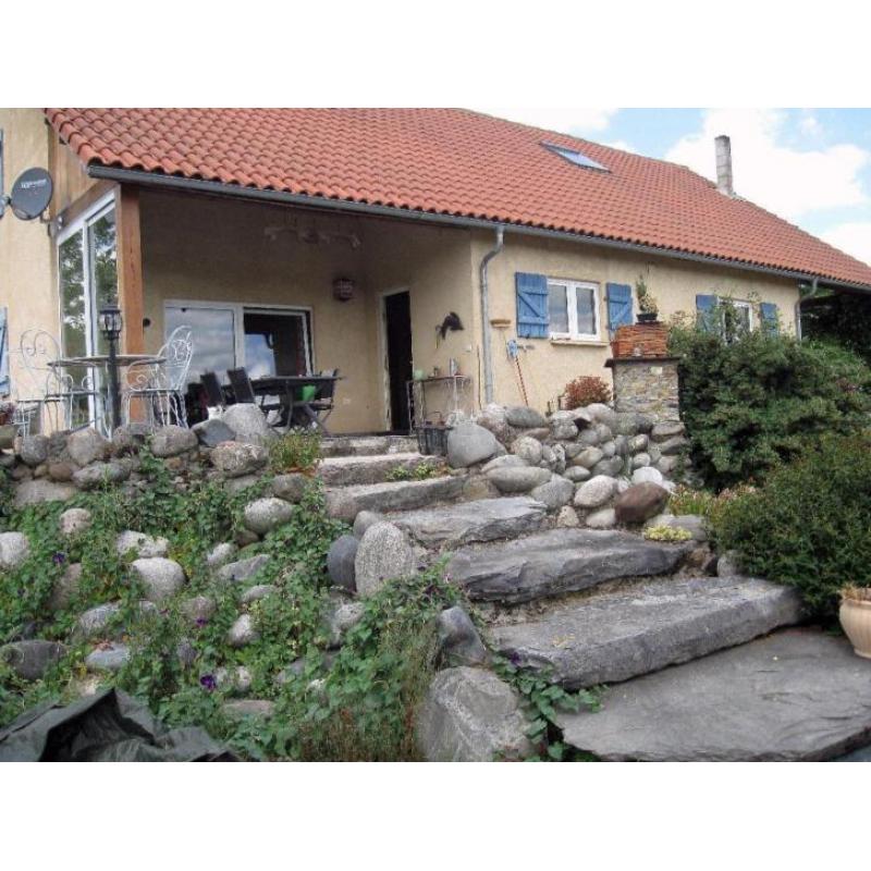 Landhuis aan de voet van de Pyreneeën