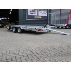 Autoambulance/autotransporter laag model rijplaten op rol