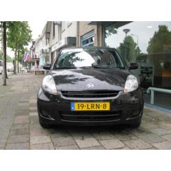 Daihatsu Sirion 2 1.0-12V Premium