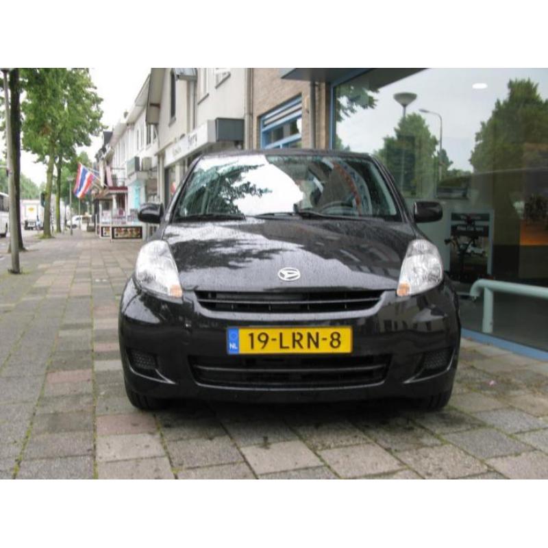 Daihatsu Sirion 2 1.0-12V Premium