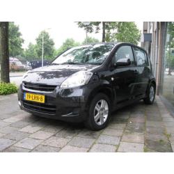 Daihatsu Sirion 2 1.0-12V Premium