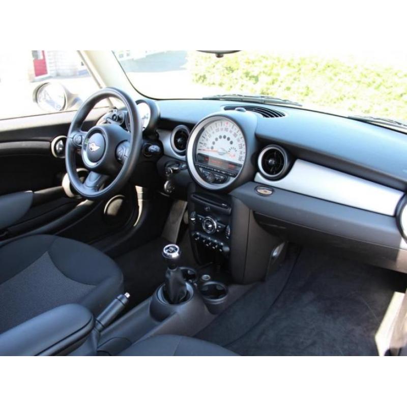 MINI Mini 1.6 ONE (bj 2012)
