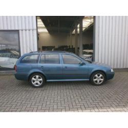 Skoda Octavia 1.6 Collection lima l.m. cruise (bj 2003)