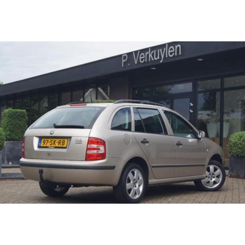 Skoda FABIA COMBI 1.4 16V Elegance Elec.Ramen Clima.Trekhaa