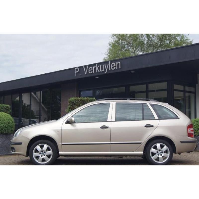 Skoda FABIA COMBI 1.4 16V Elegance Elec.Ramen Clima.Trekhaa