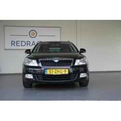 Skoda Octavia Combi 1.6 TDI Elegance Business Line Navi Lede