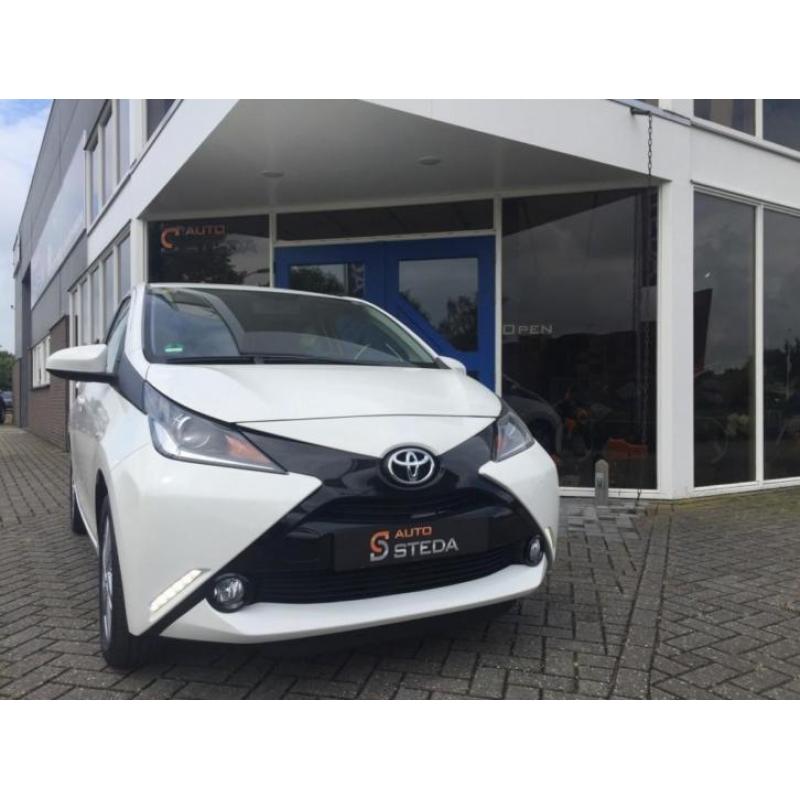 Toyota Aygo 1.0 VVT-i x-play 5drs (bj 2014)