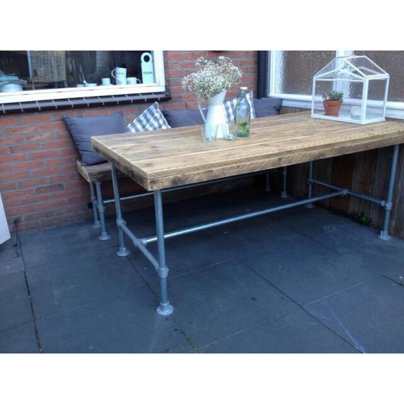 Tuintafel steigerhout/steigerbuis