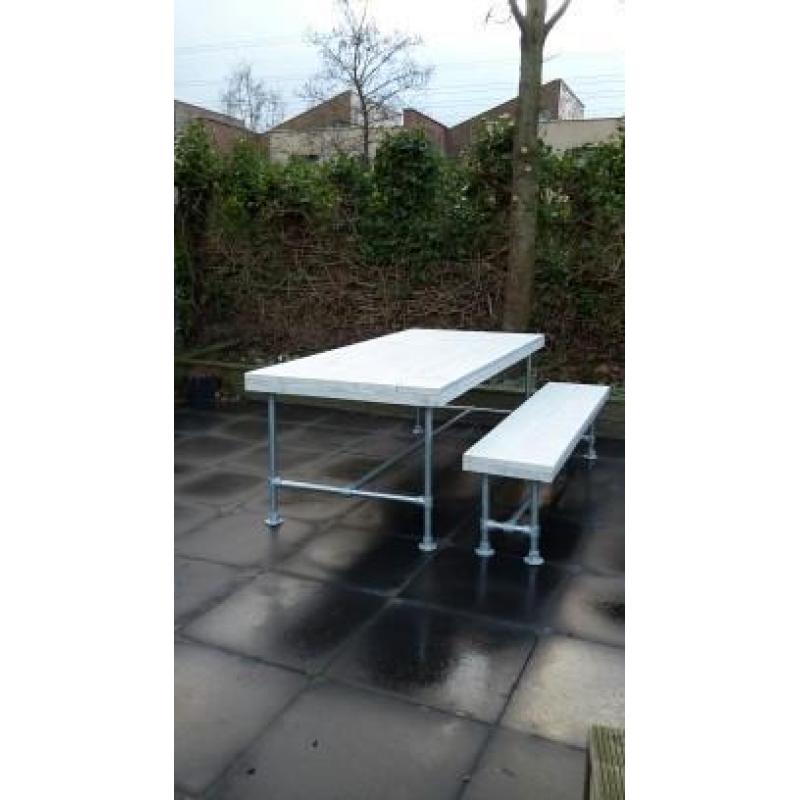 Tuintafel steigerhout/steigerbuis
