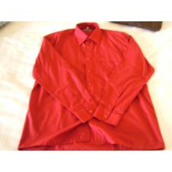 Diverse overhemden 42 XL 43 L 44 ZGAN blauw rood zwart bruin