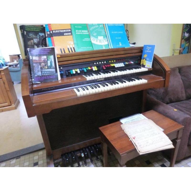 orgel lowrey