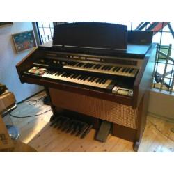 hammond 7122L orgel