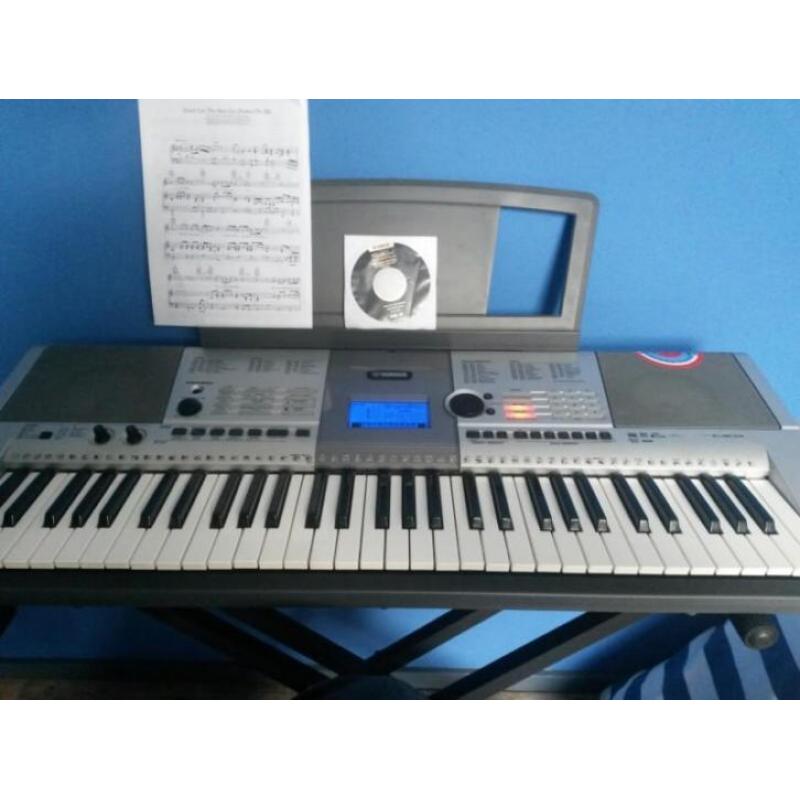 Yamaha psr e403 keyboard/workstation