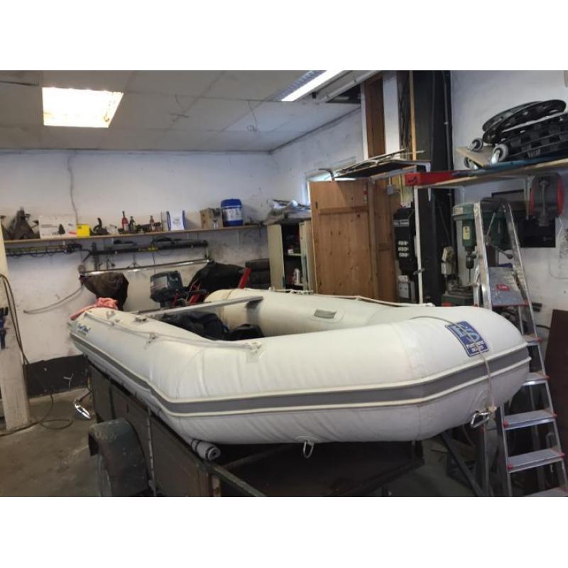 Rubberboot met 5 pk motor en trailer alminium bodem!!