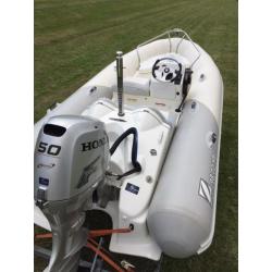 Zodiac Yachtline RIB 420 DL