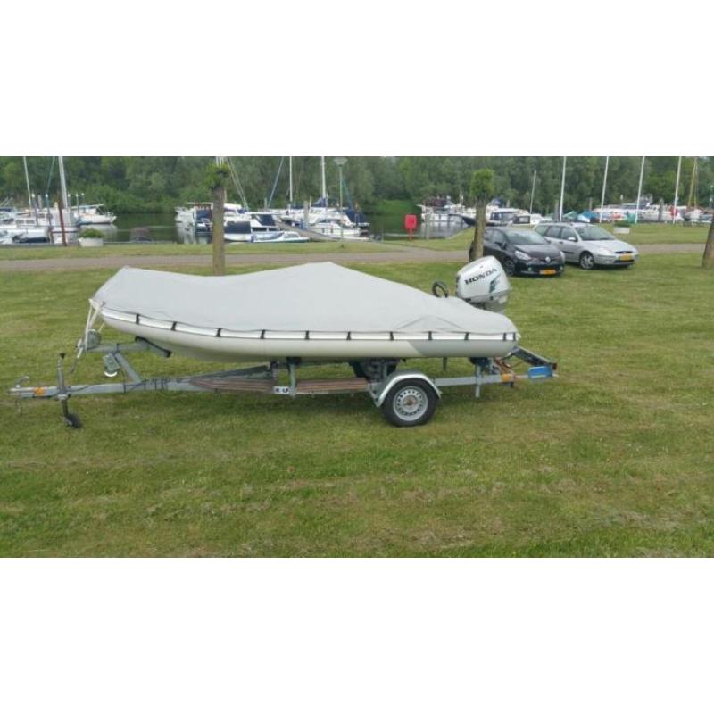Zodiac Yachtline RIB 420 DL