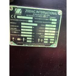 Zodiac rubberboot met 5pk buitenboordmotor