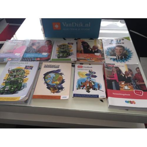 Helpende Zorg MBO niv.2 schoolboeken compleet!