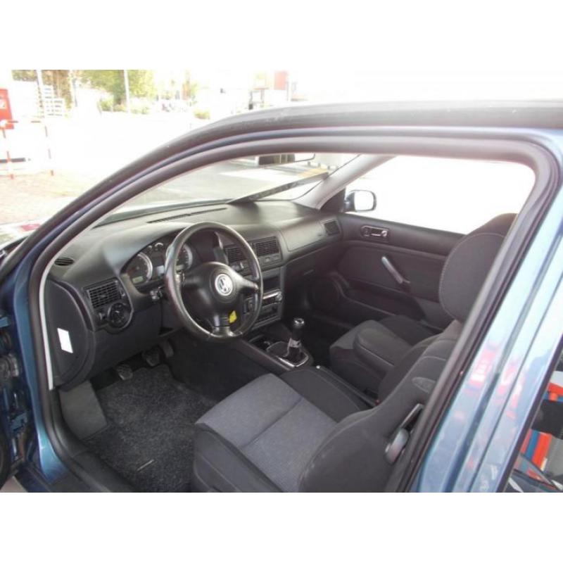 Volkswagen Golf 2.0 SPORTLINE (bj 2003)