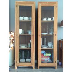 2 mooie teak houten kasten