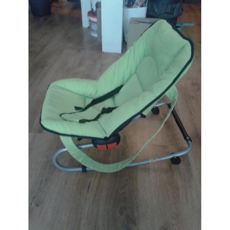 Mooi groene wipstoeltje
