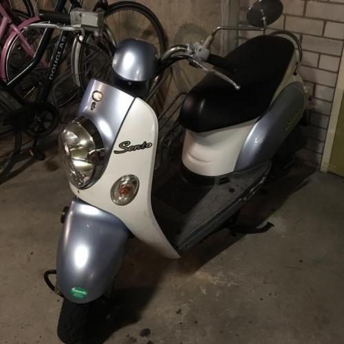 Goede kymco sento snor!!