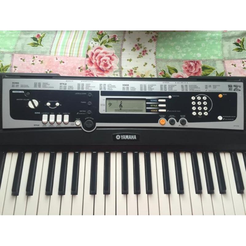 Yamaha Keyboard